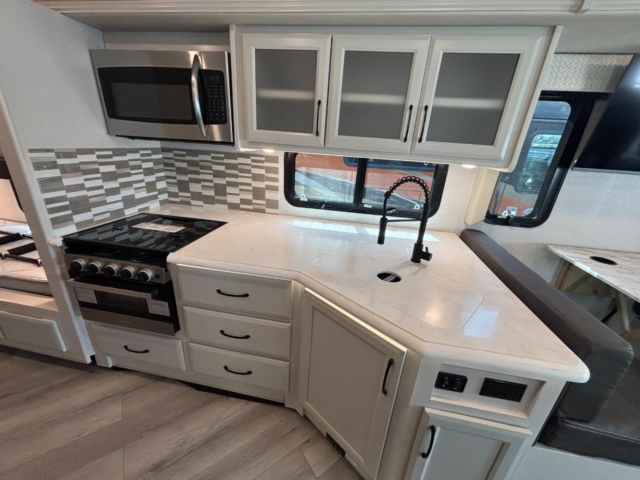 Fleetwood Flex  2024