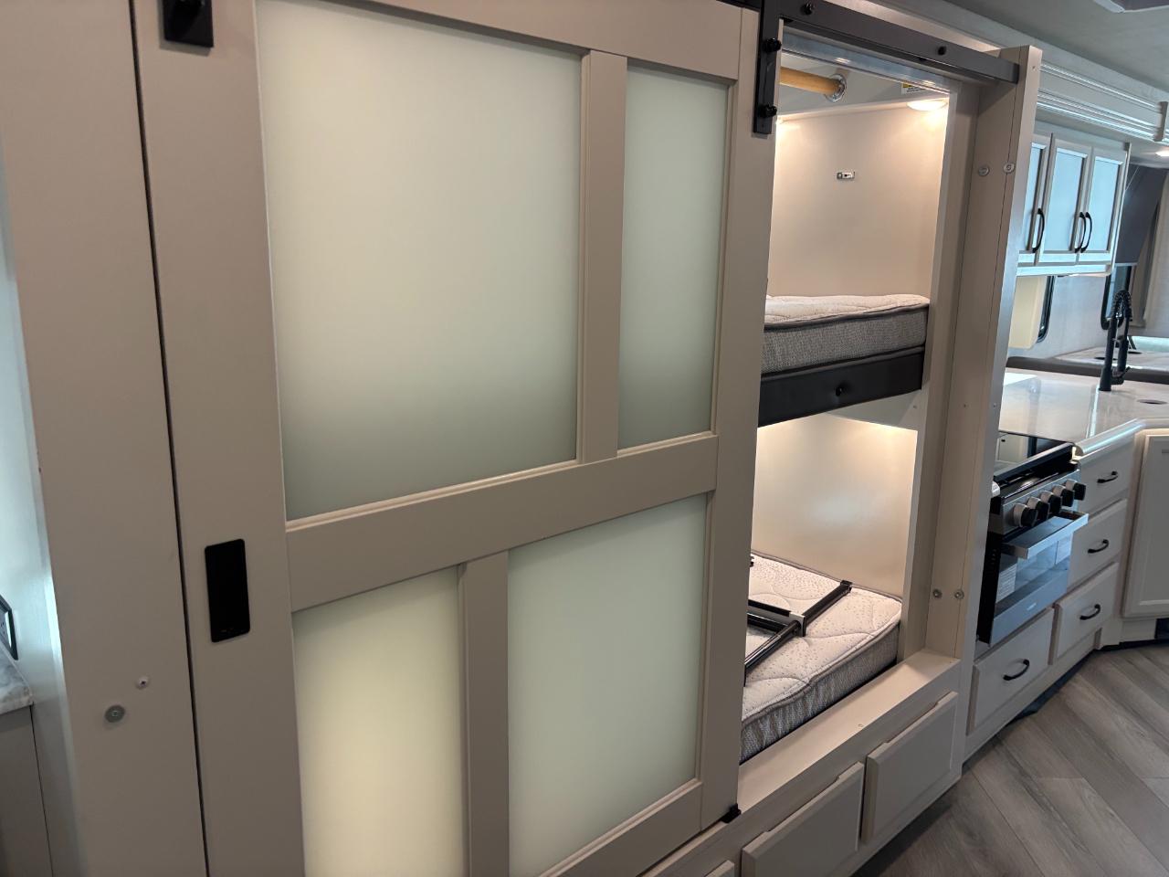 Fleetwood Flex  2024