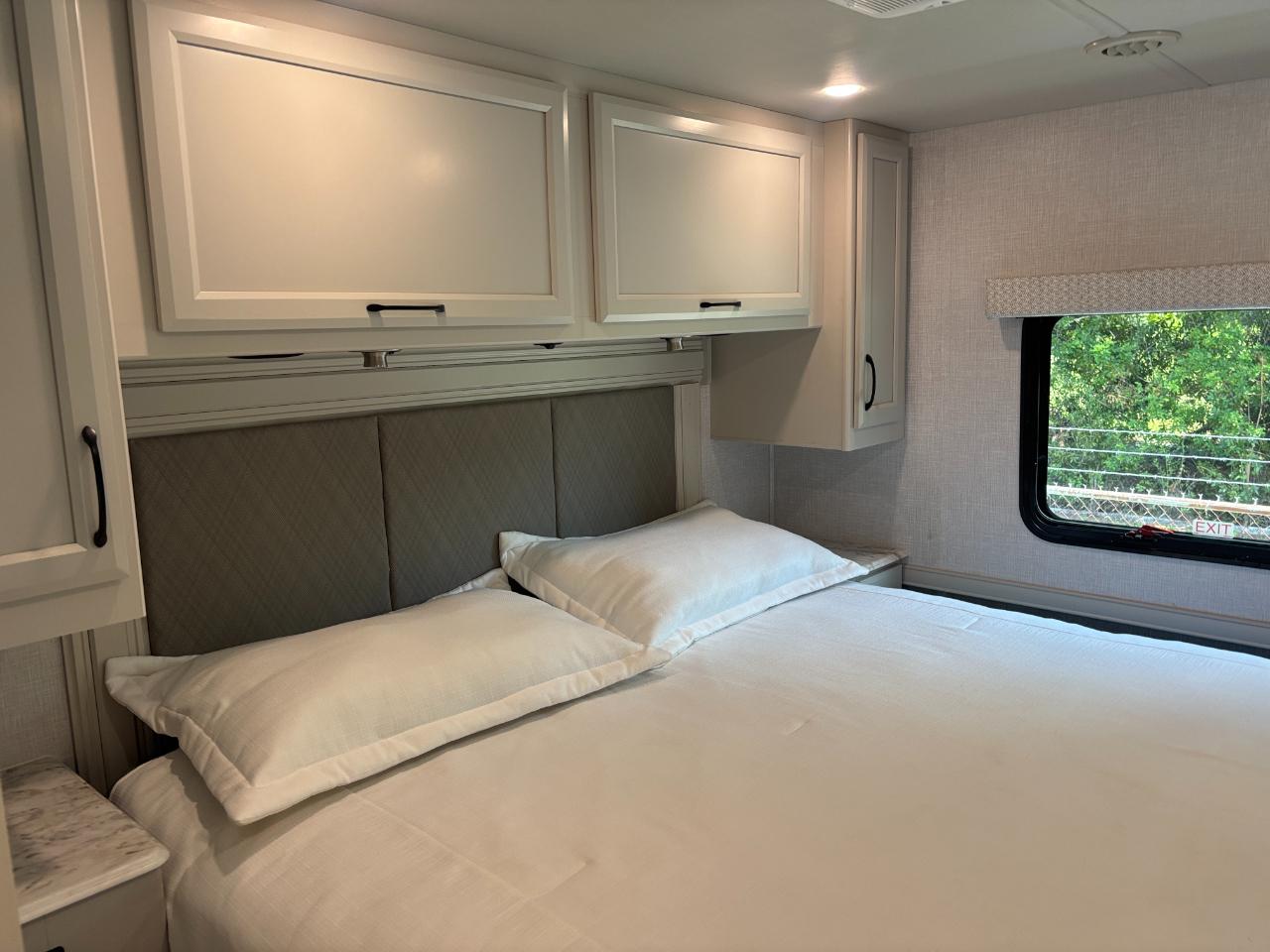 Fleetwood Flex  2024