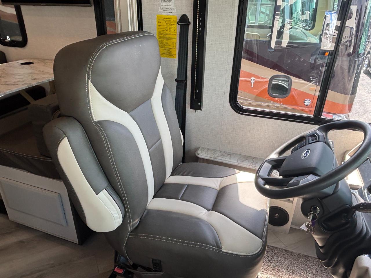 Fleetwood Flex  2024