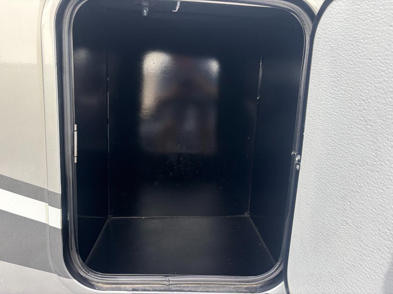 Fleetwood Flex  2024