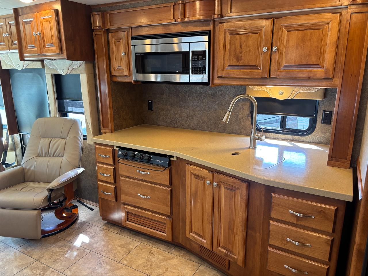 Tiffin Motorhomes Allegro  2015