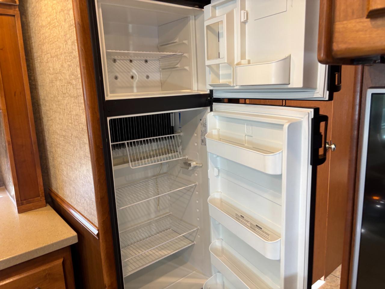 Tiffin Motorhomes Allegro  2015