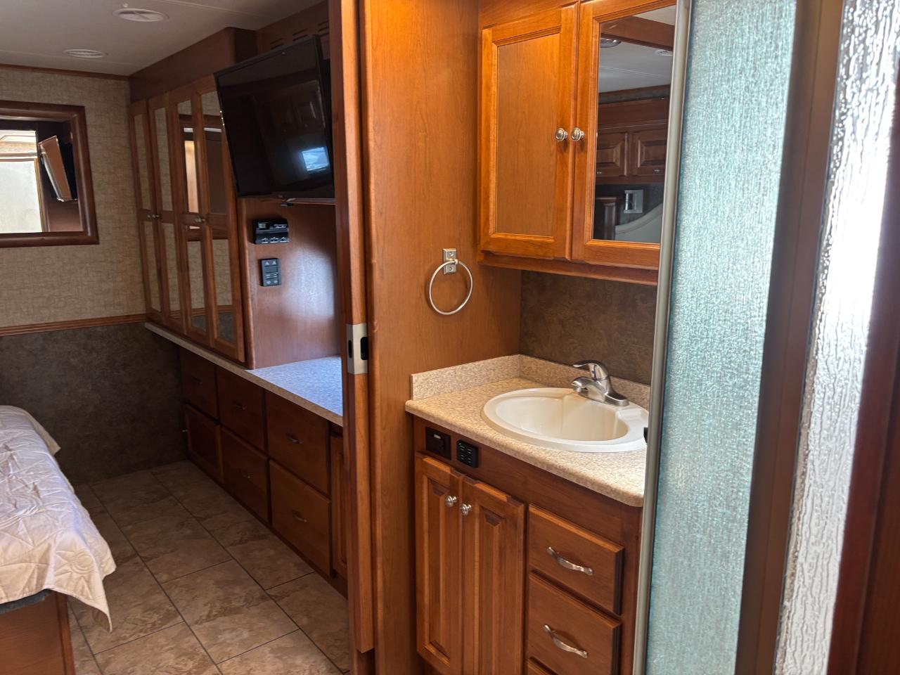 Tiffin Motorhomes Allegro  2015