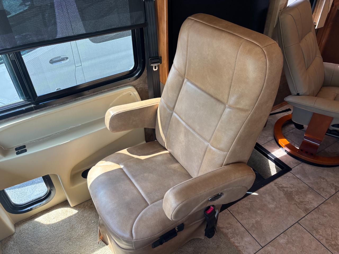 Tiffin Motorhomes Allegro  2015