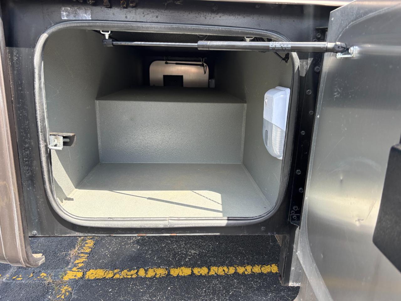 Tiffin Motorhomes Allegro  2015