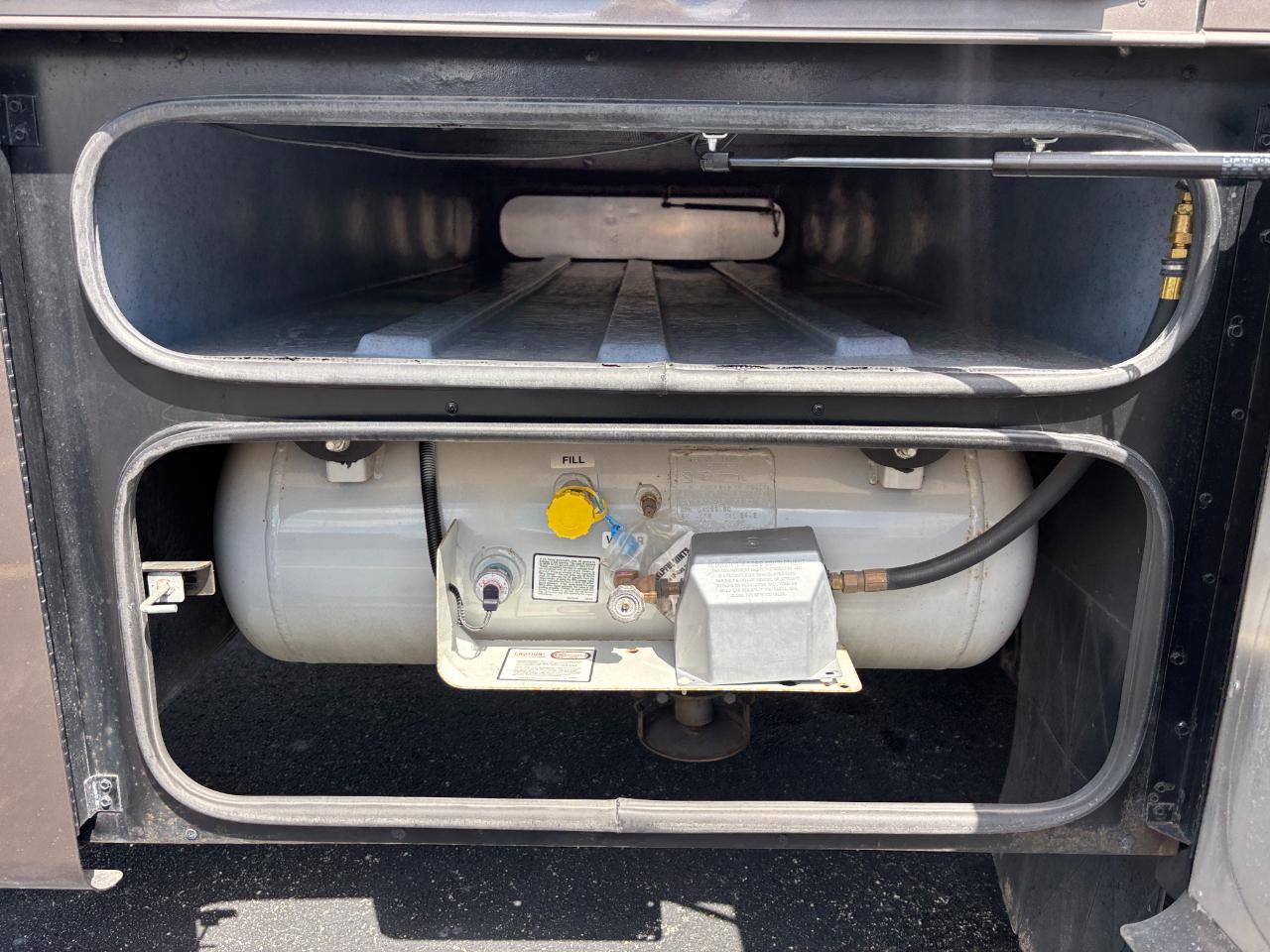 Tiffin Motorhomes Allegro  2015