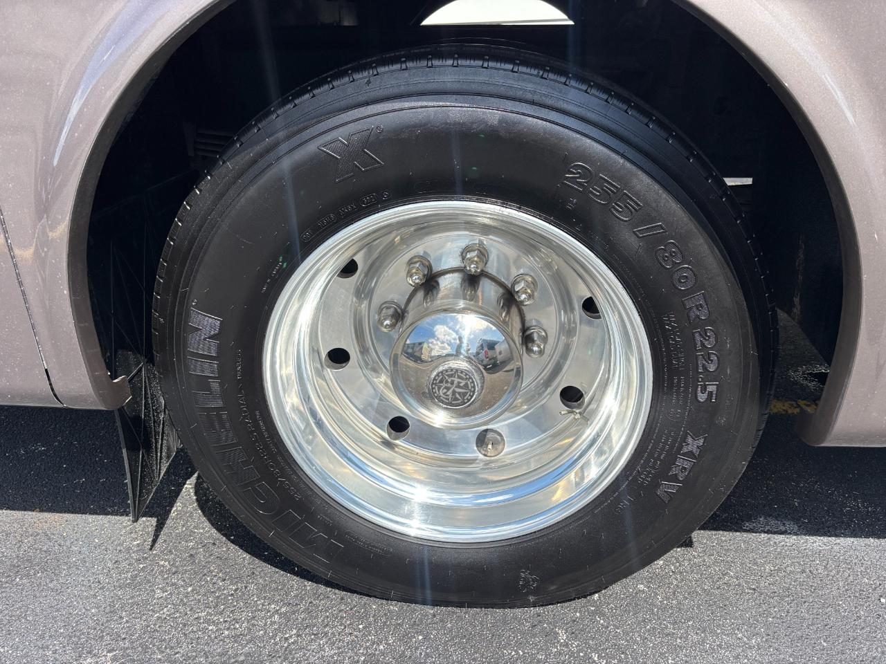 Tiffin Motorhomes Allegro  2015