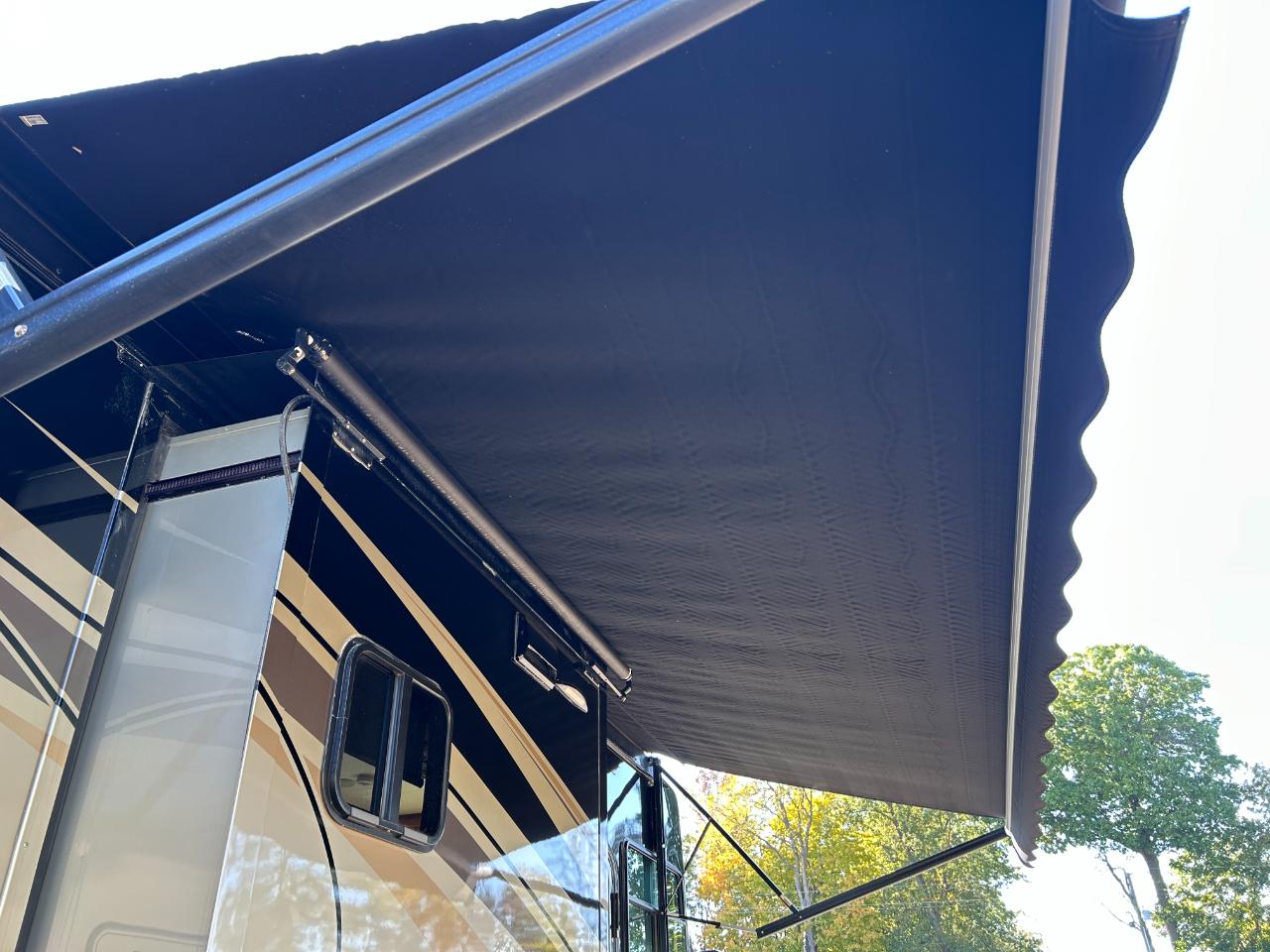 Tiffin Motorhomes Allegro  2015