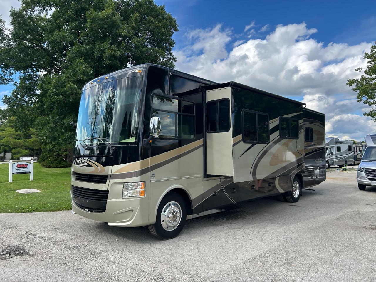 Tiffin Motorhomes Allegro  2015