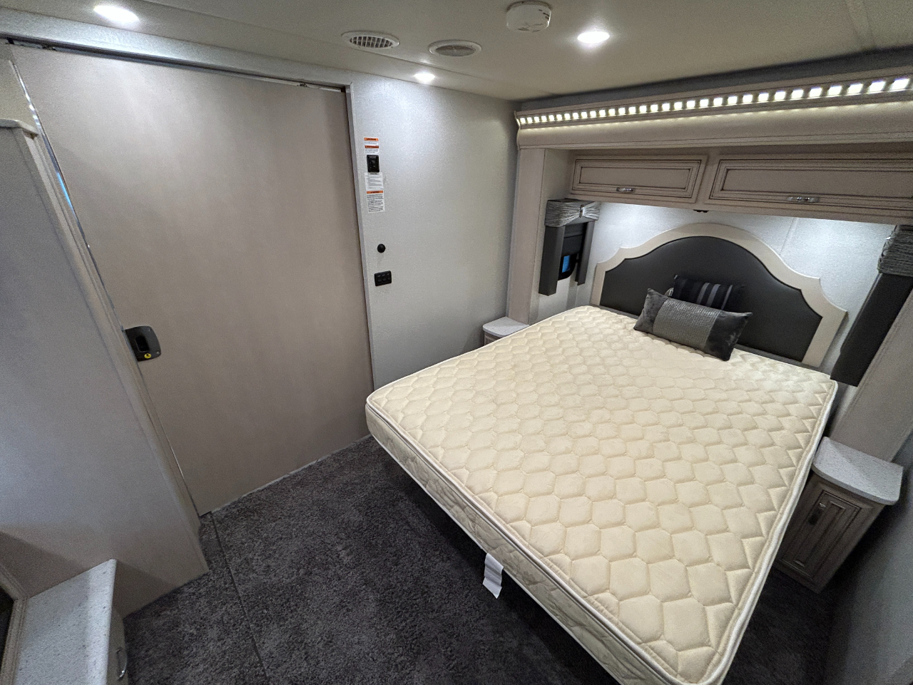 Newmar Bay Star  2021