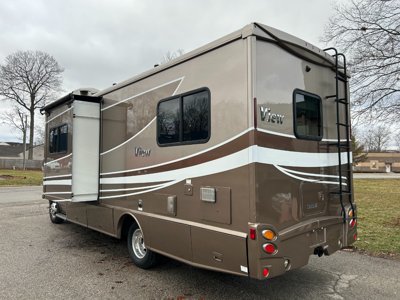 Winnebago View  2018