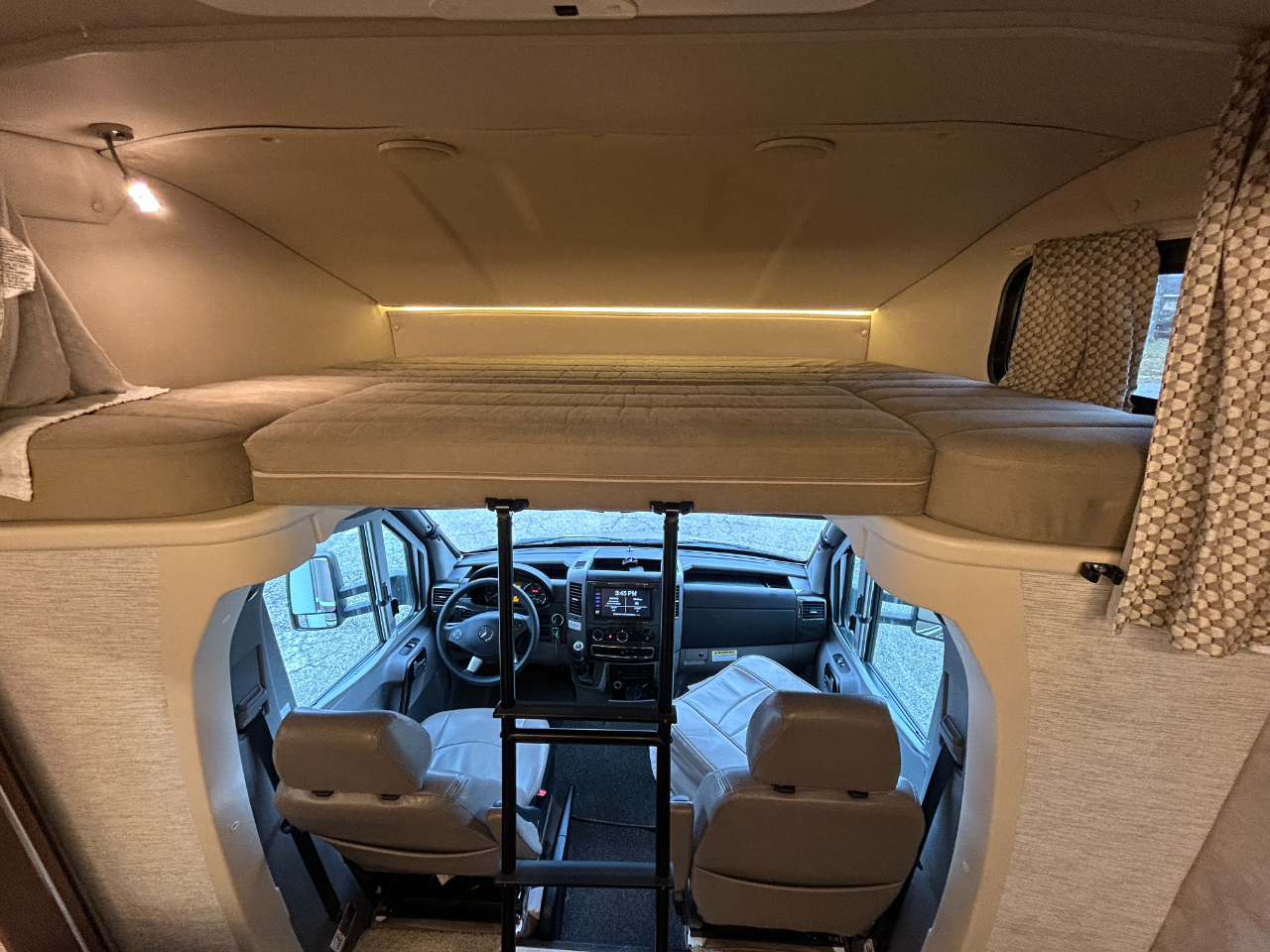 Winnebago View  2018