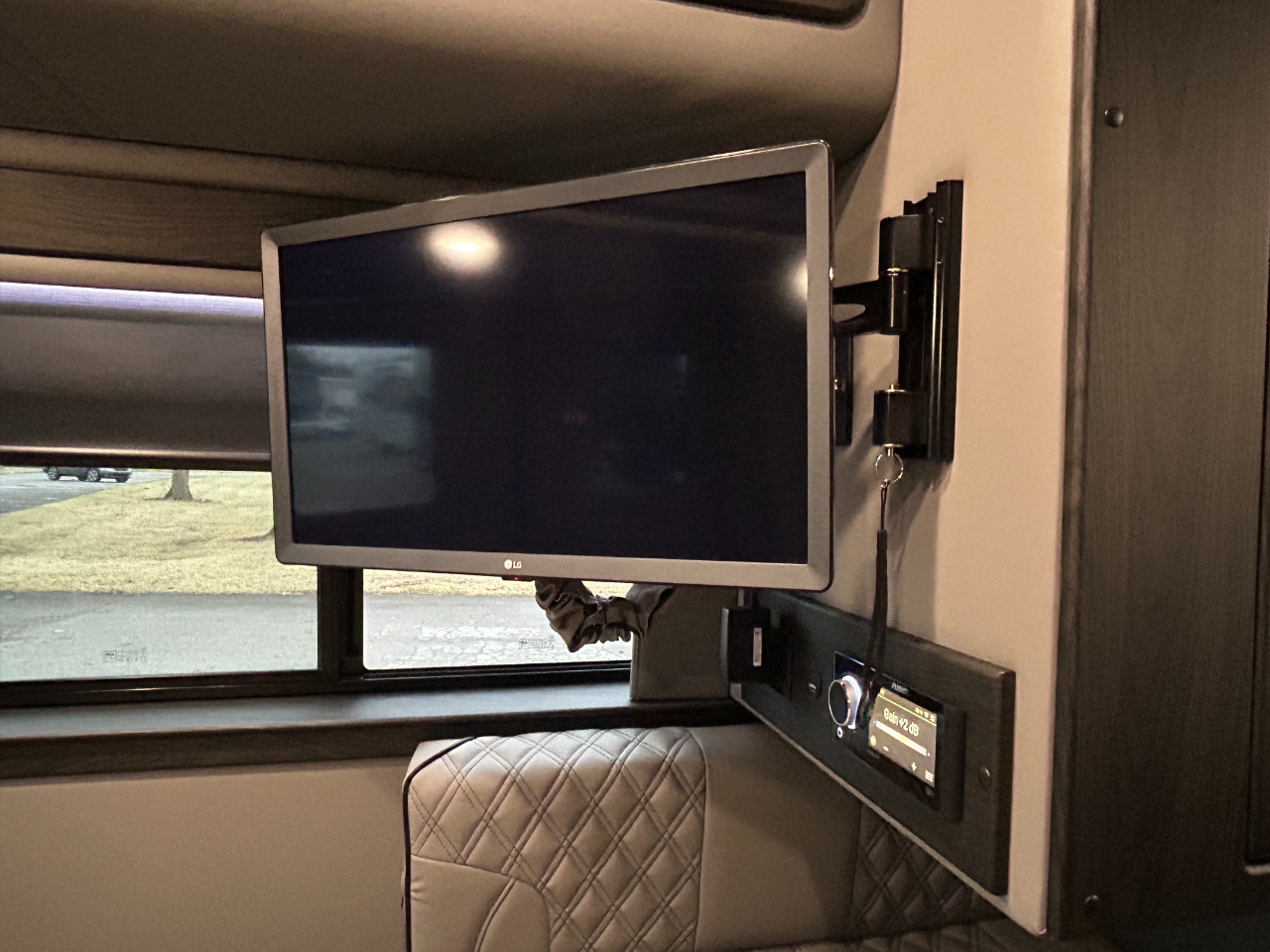 American Coach MD4 Lounge  2024