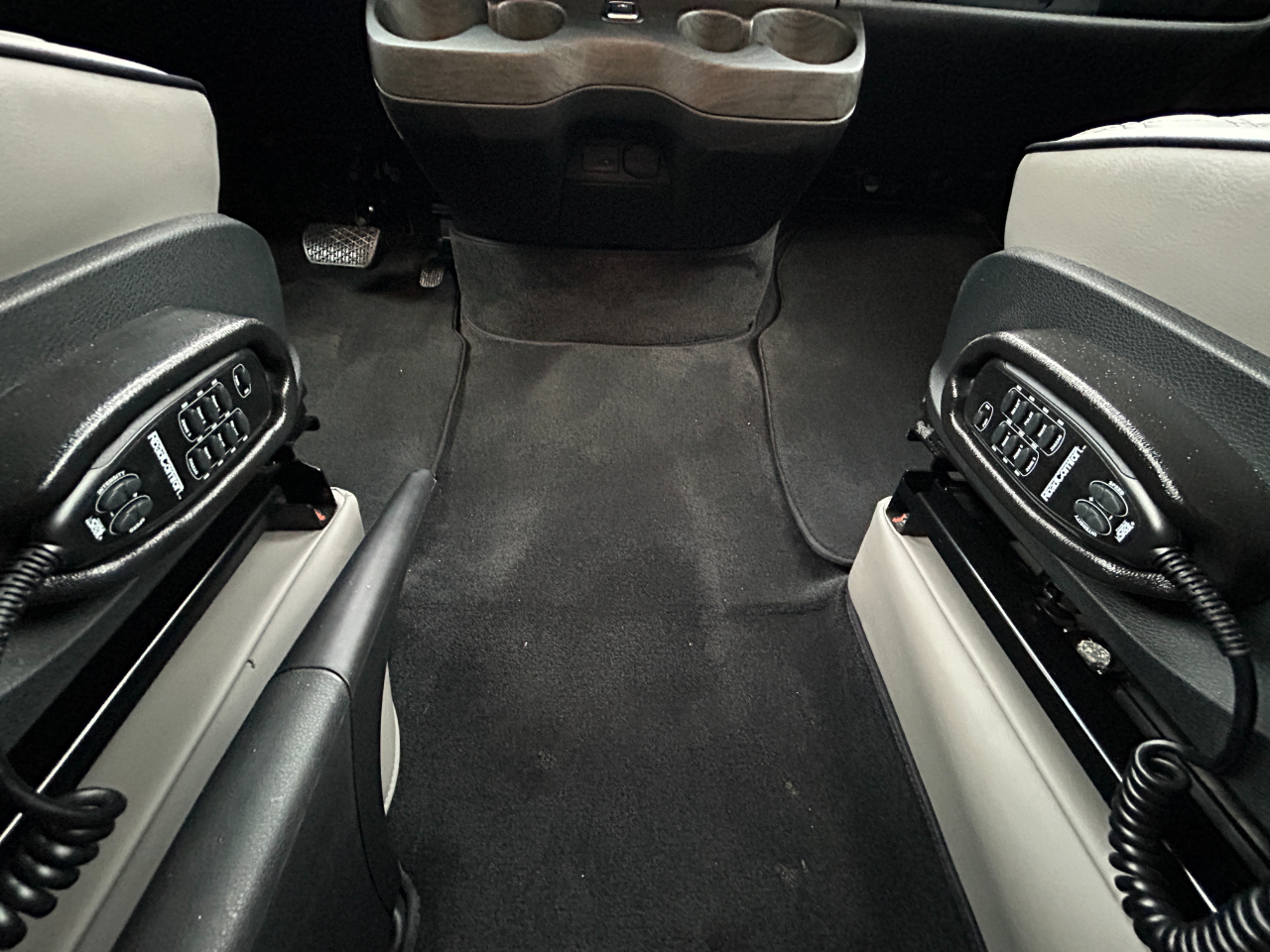 American Coach MD4 Lounge  2024