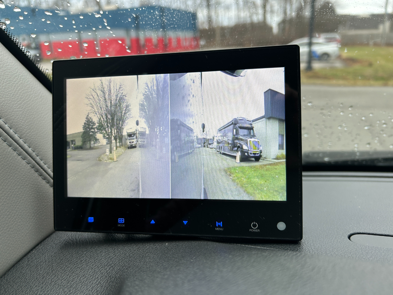 American Coach MD4 Lounge  2024