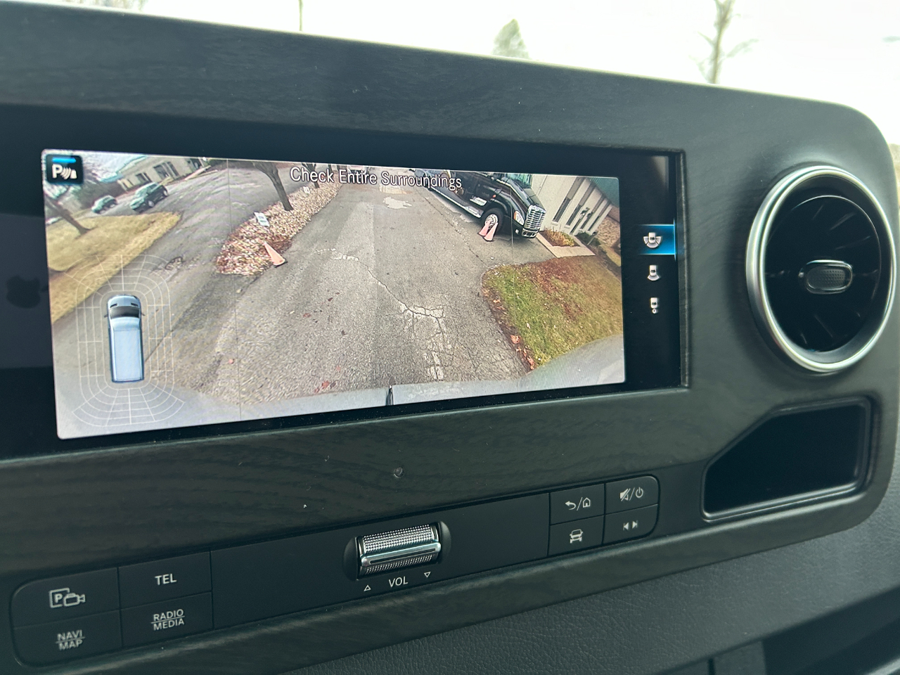 American Coach MD4 Lounge  2024