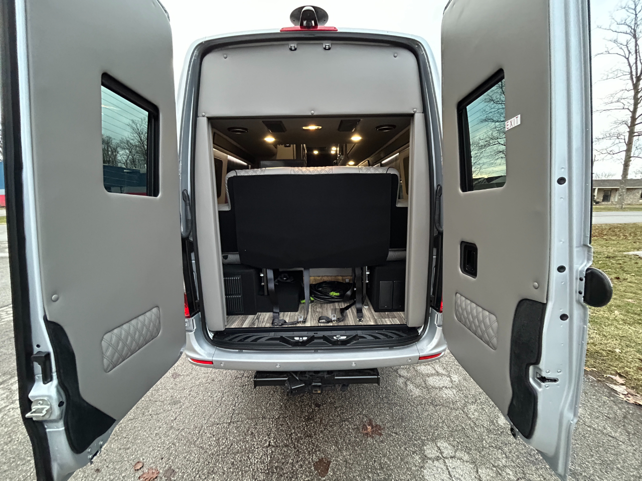 American Coach MD4 Lounge  2024