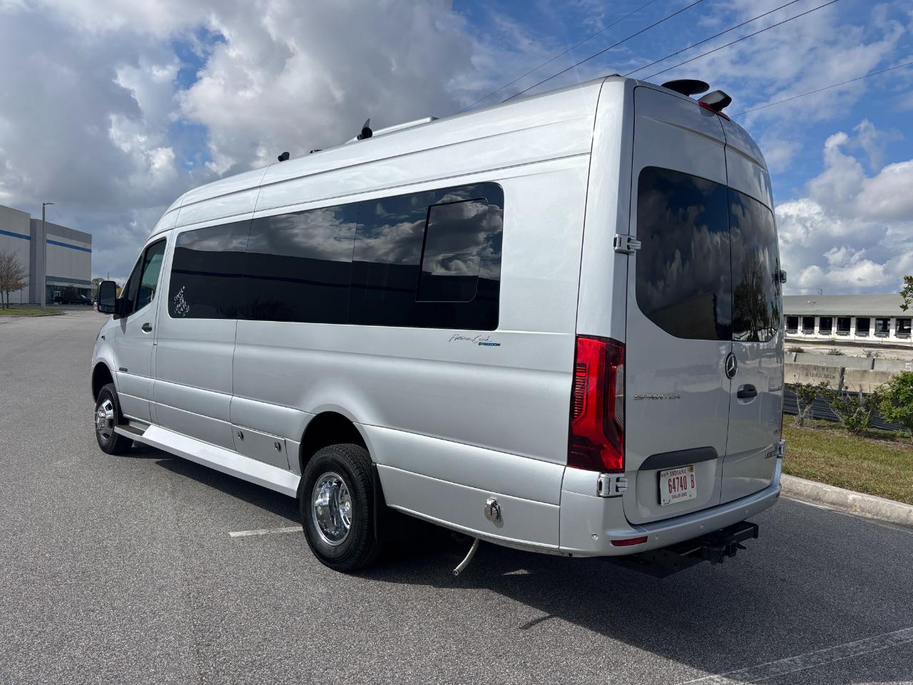 American Coach MD4 Lounge  2024