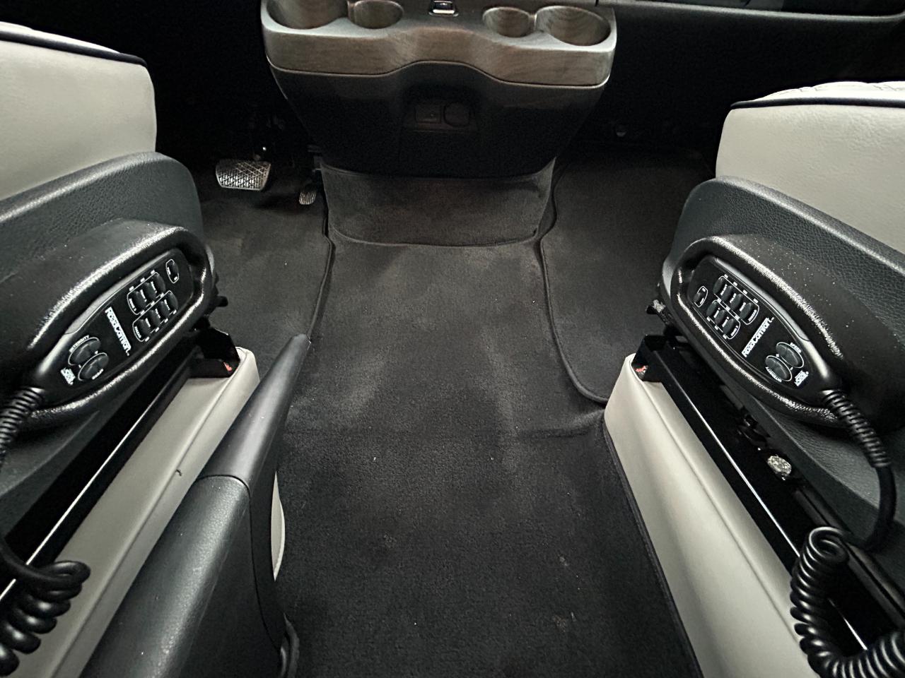 American Coach MD4 Lounge  2024