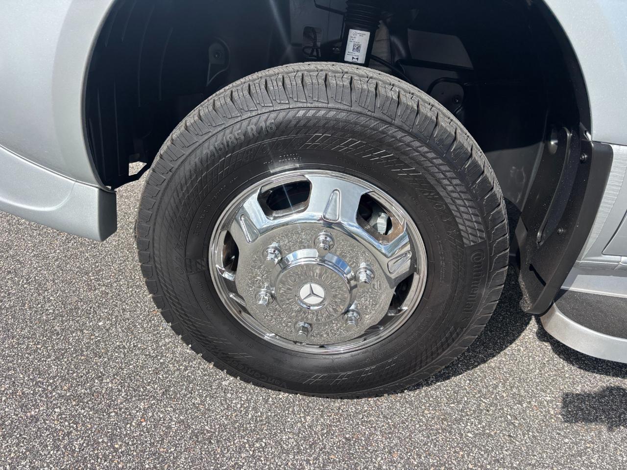 American Coach MD4 Lounge  2024