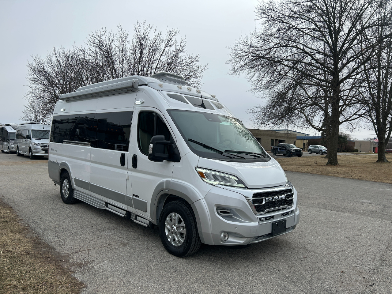 Roadtrek Motorhomes Versatile 170  2025