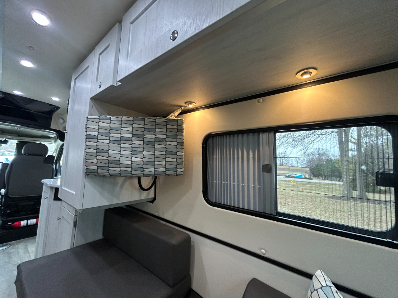 Roadtrek Motorhomes Versatile 170  2025