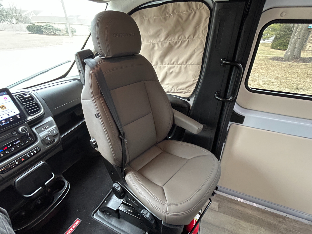 Roadtrek Motorhomes Versatile 170  2025