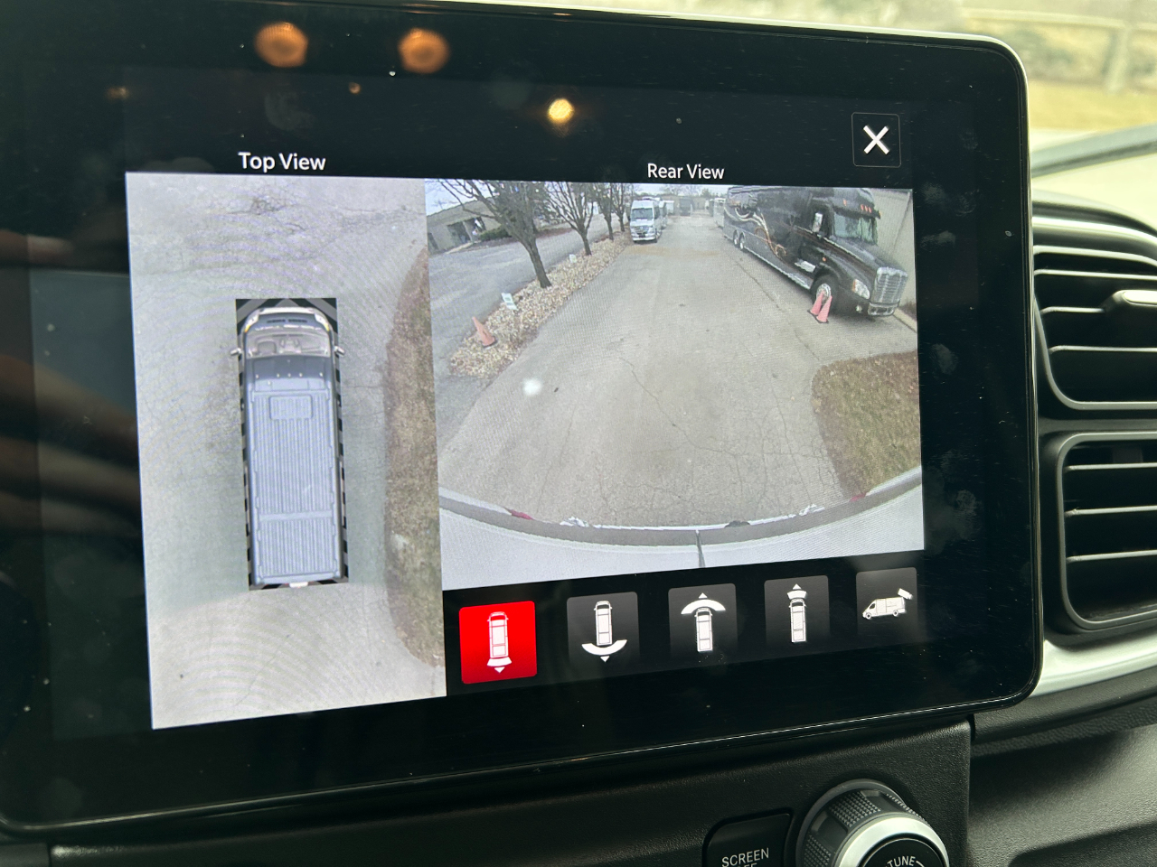 Roadtrek Motorhomes Versatile 170  2025