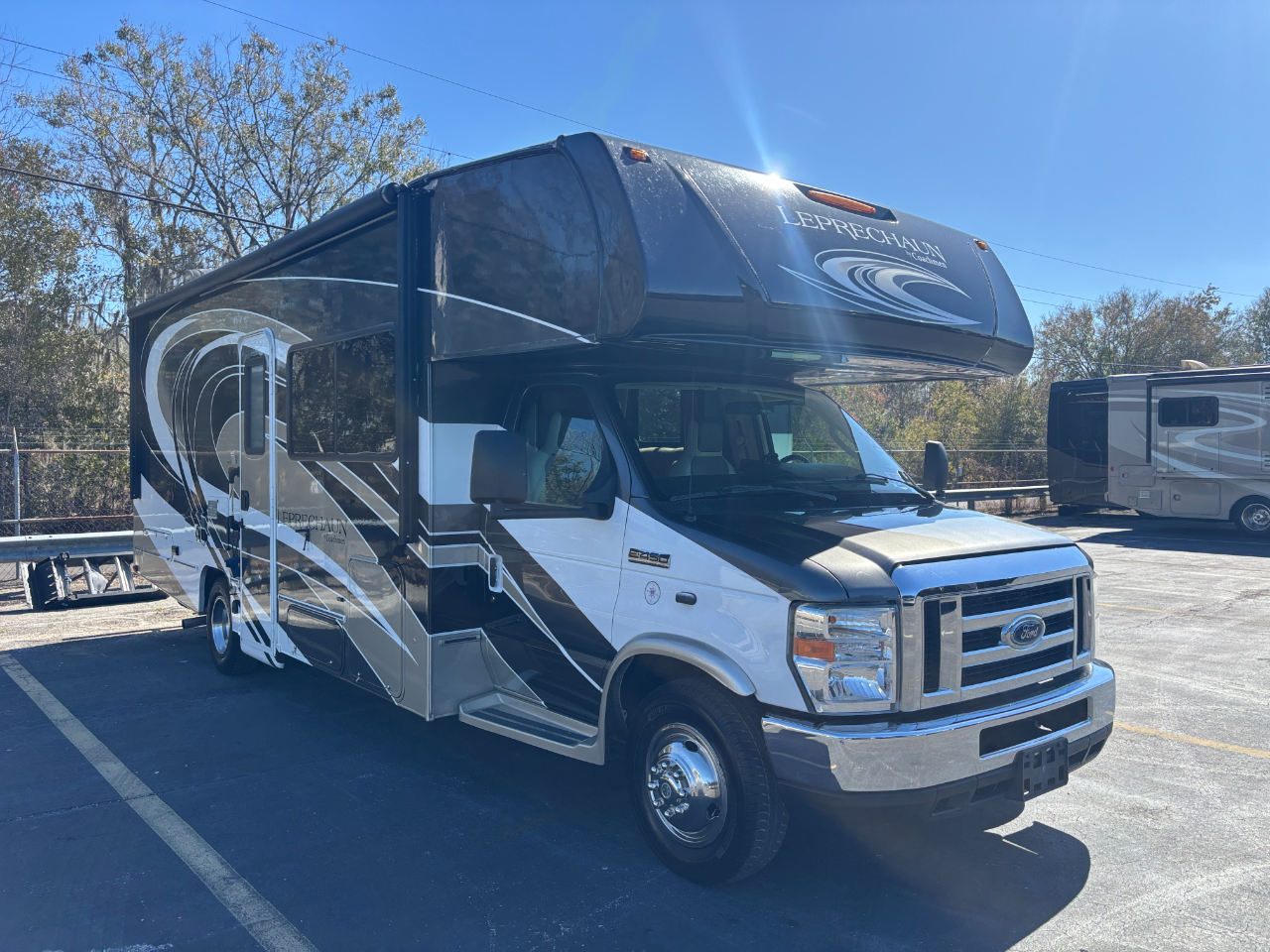 Ford E450  2018