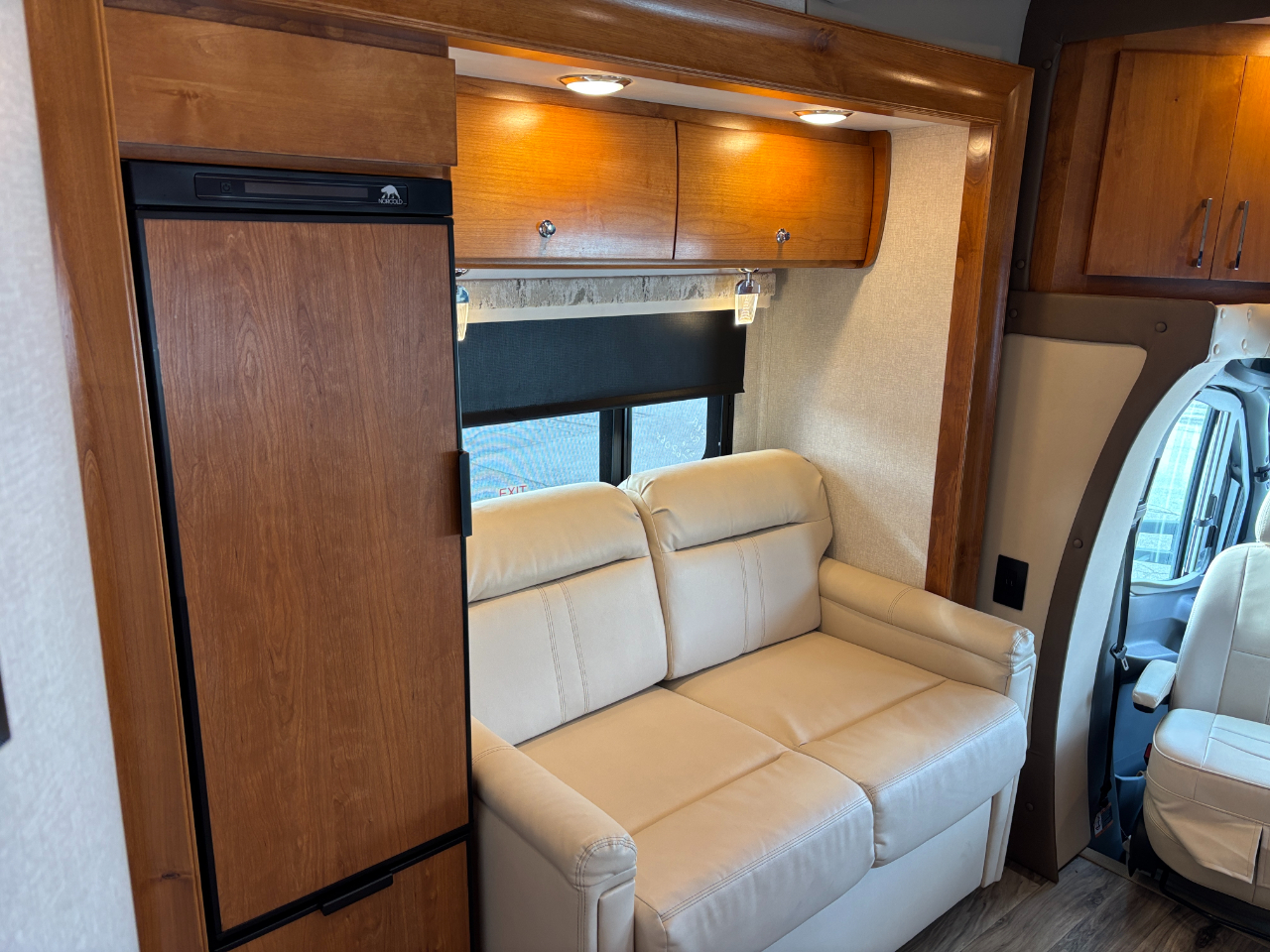 Tiffin Motorhomes Wayfarer  2019
