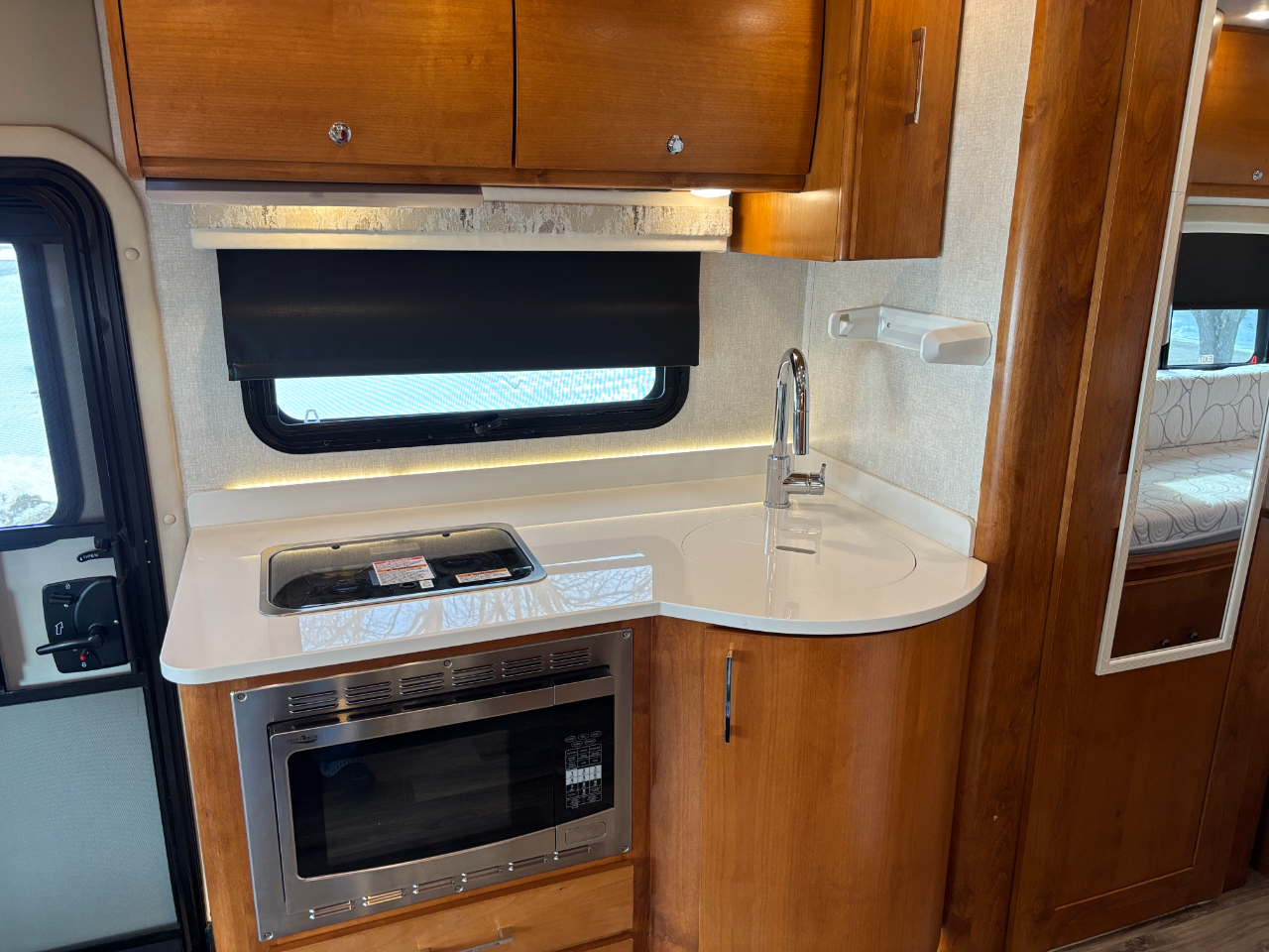 Tiffin Motorhomes Wayfarer  2019
