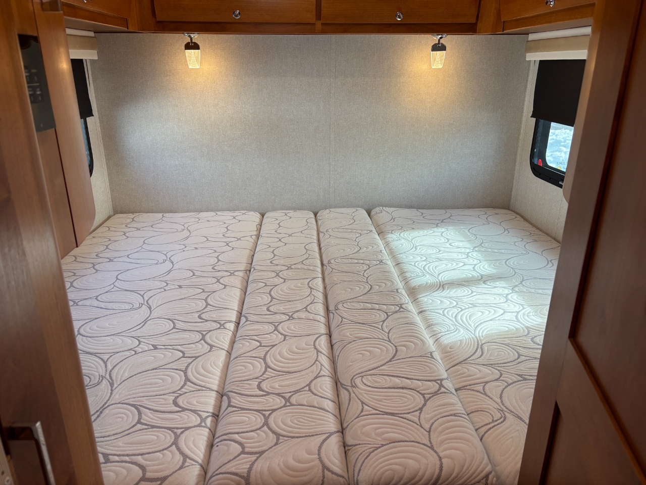 Tiffin Motorhomes Wayfarer  2019