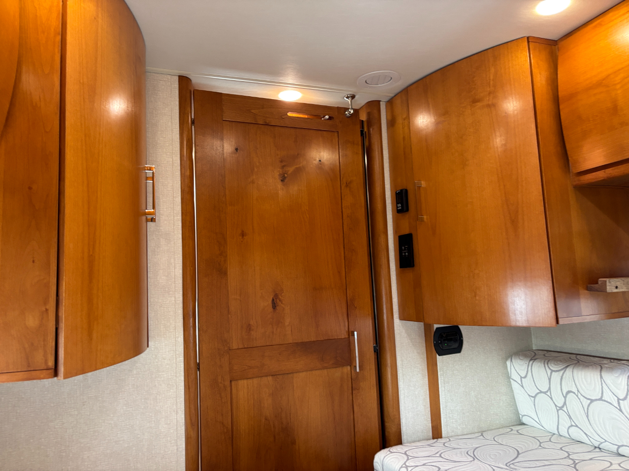 Tiffin Motorhomes Wayfarer  2019