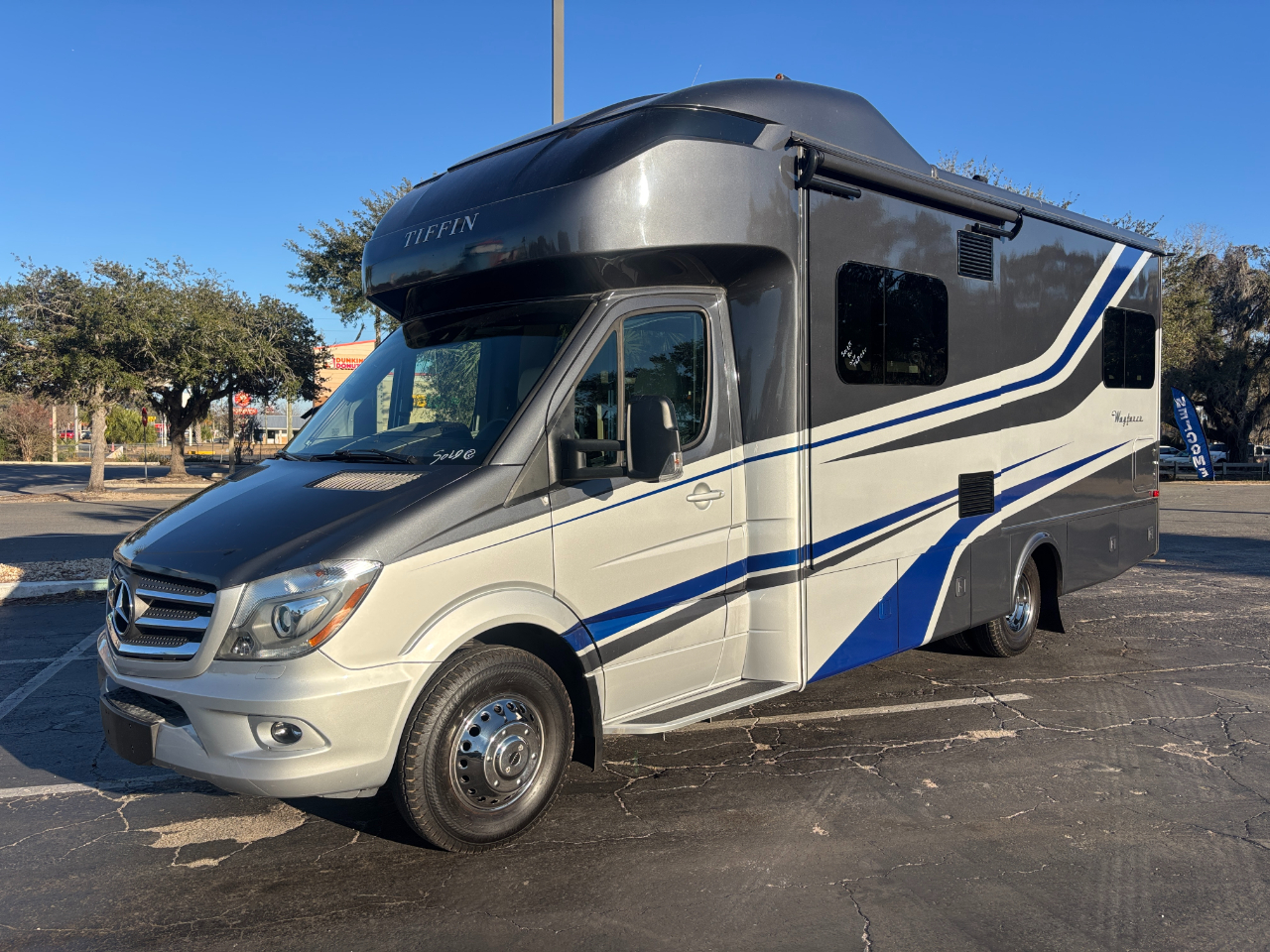 Tiffin Motorhomes Wayfarer  2019