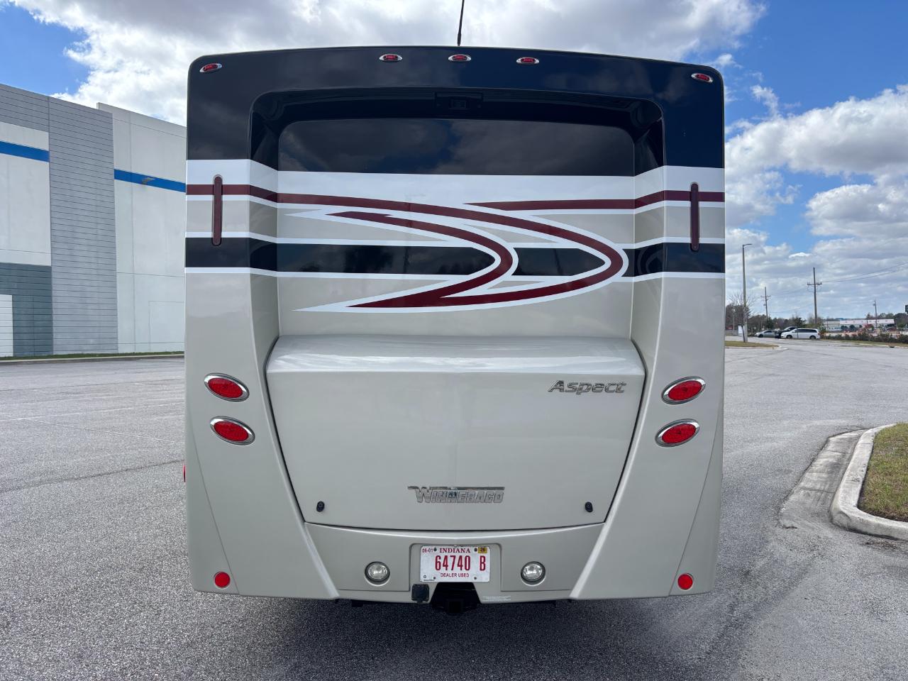 Winnebago Aspect  2018