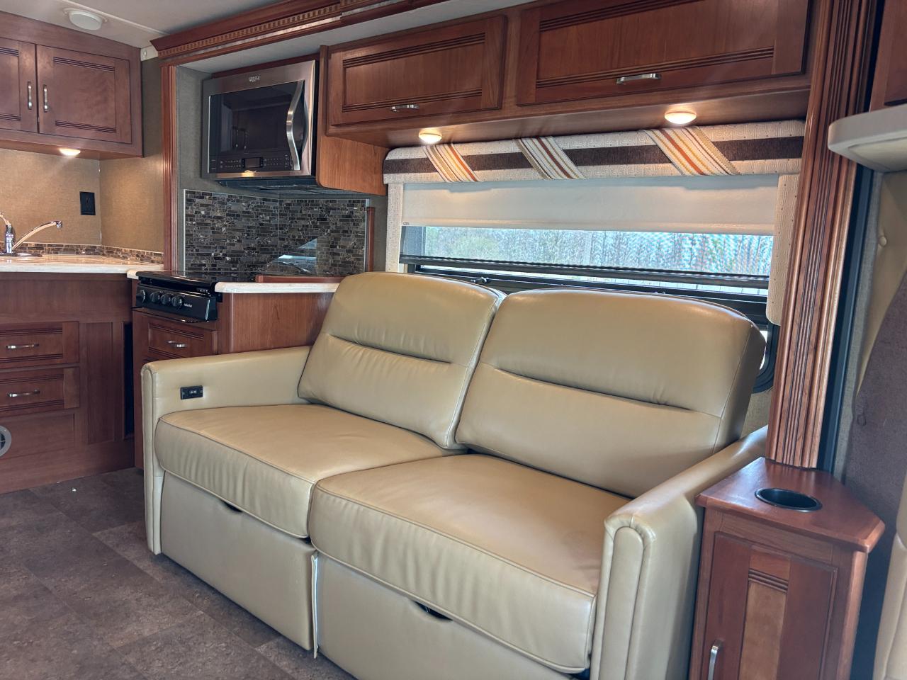 Winnebago Aspect  2018