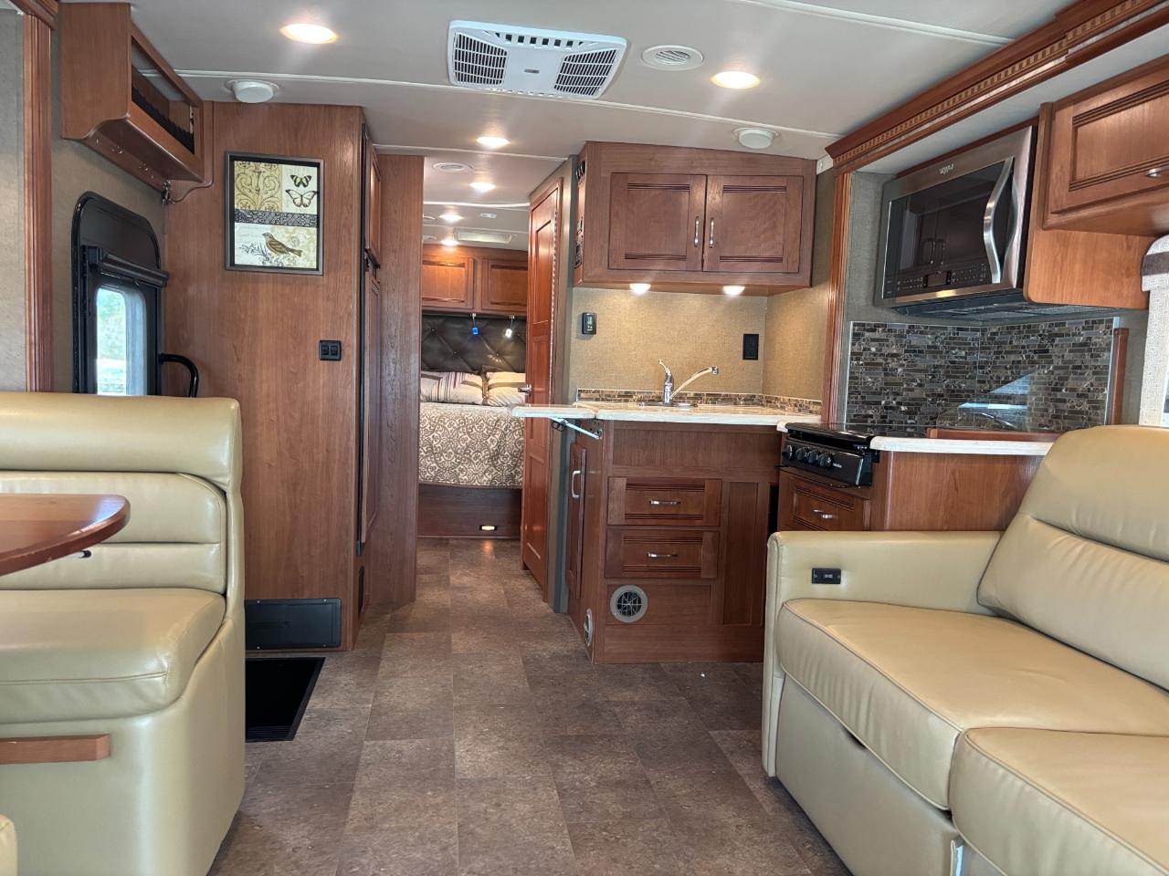 Winnebago Aspect  2018