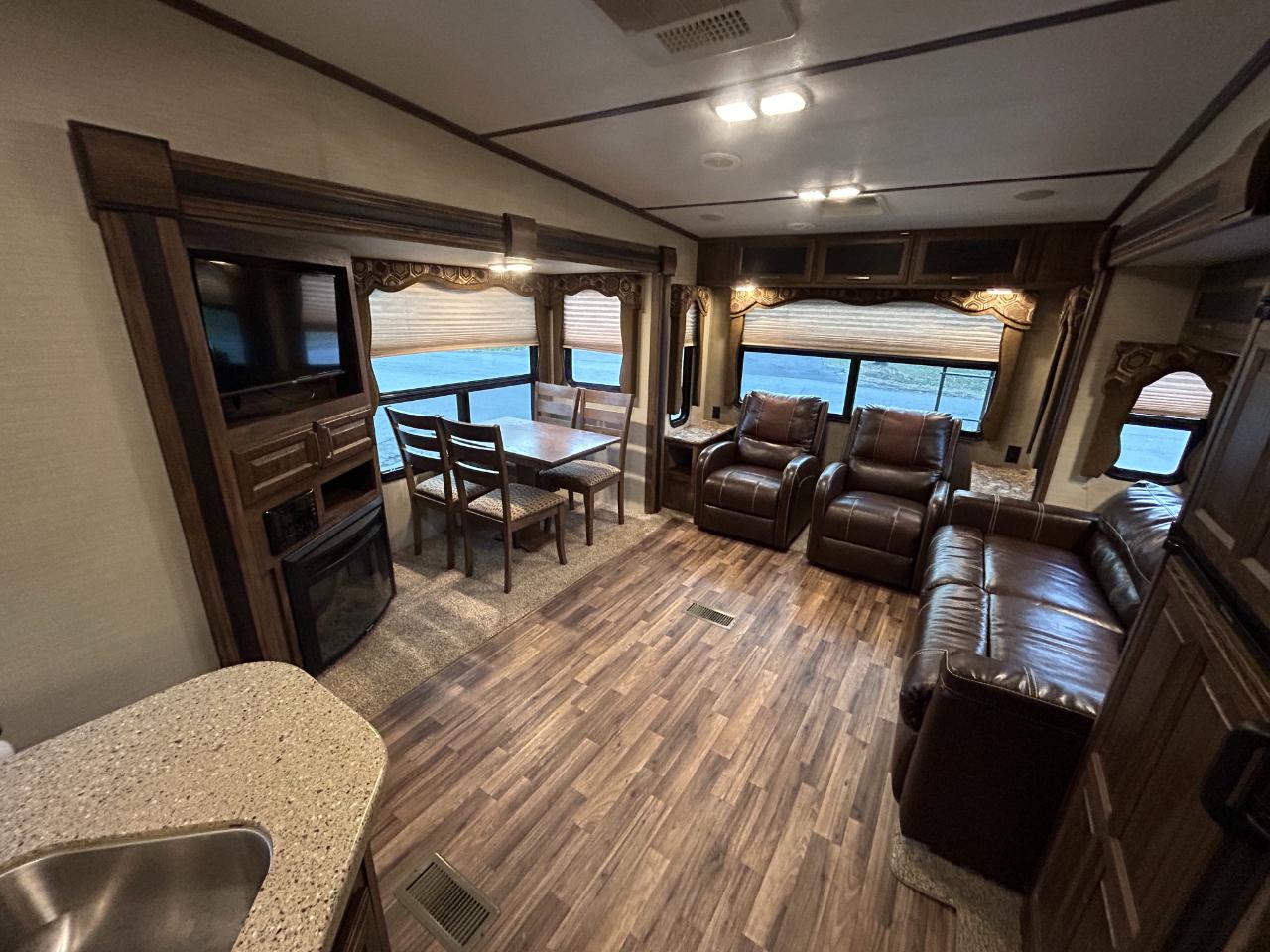 Keystone Cougar  2016