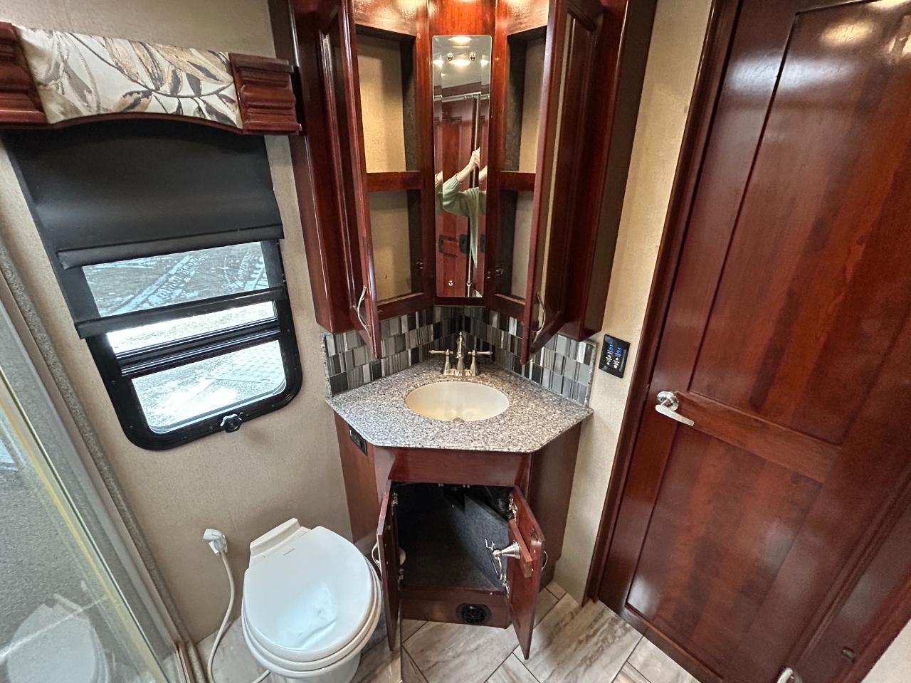 Fleetwood Discovery  2017