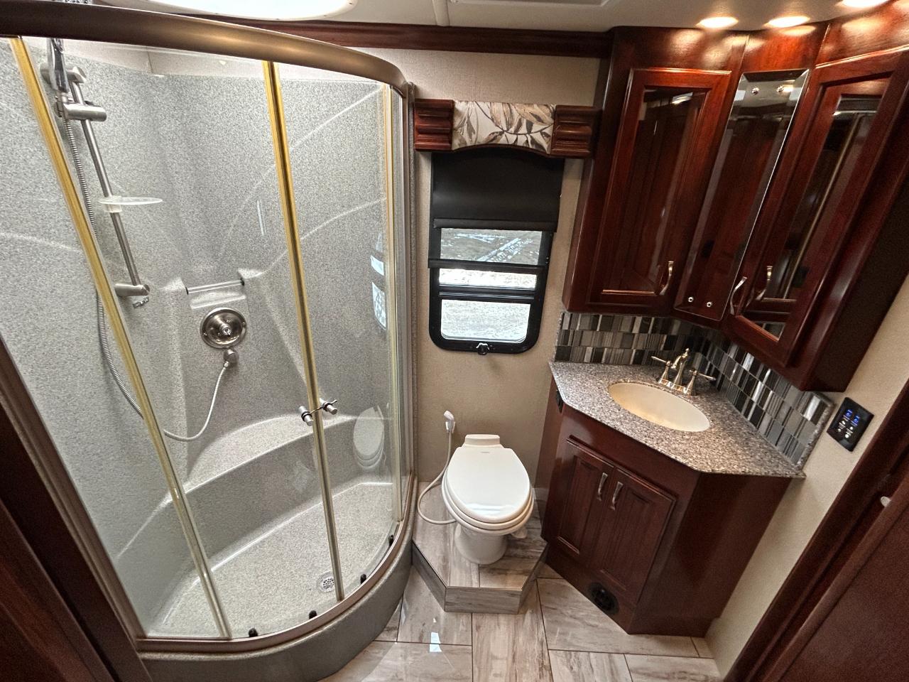 Fleetwood Discovery  2017