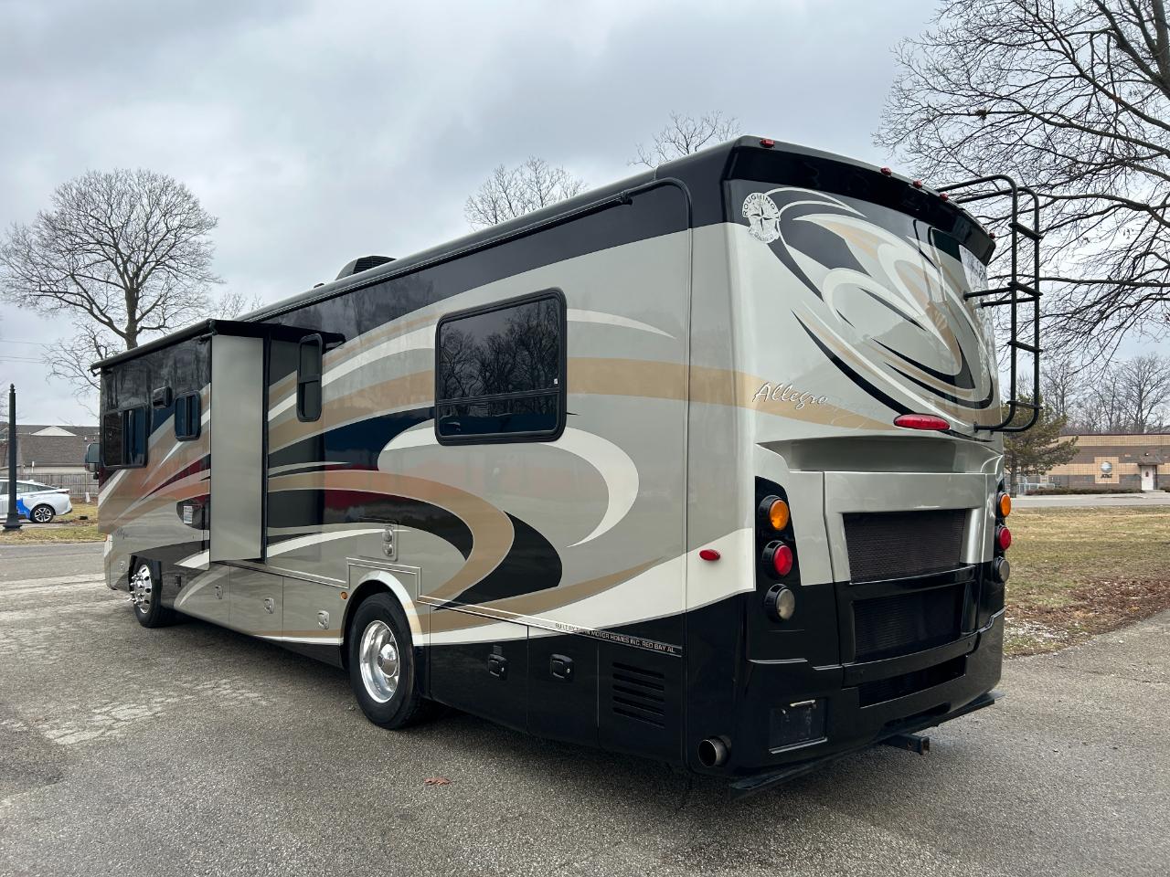 Tiffin Motorhomes, Inc Breeze  2013