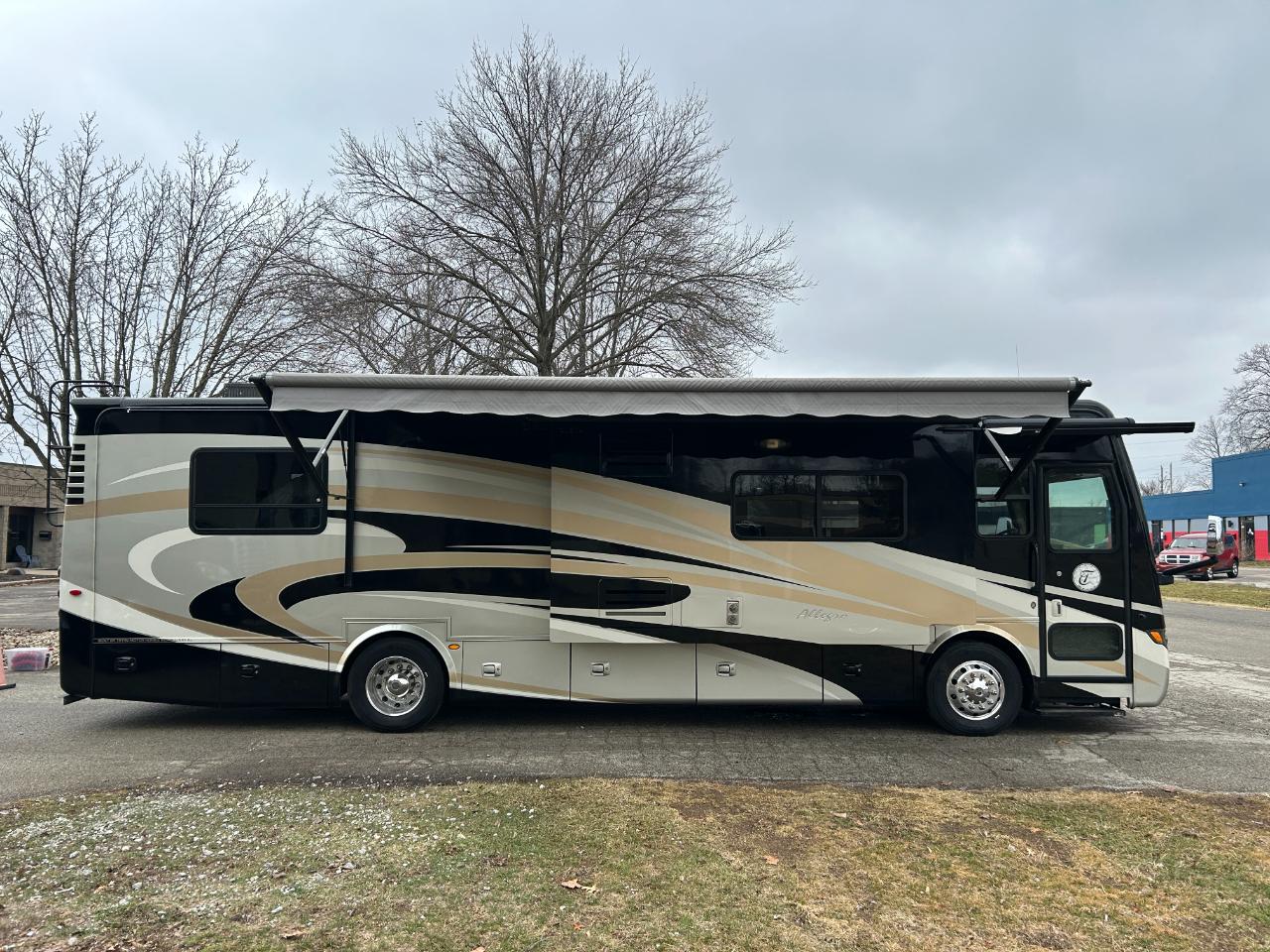 Tiffin Motorhomes, Inc Breeze  2013