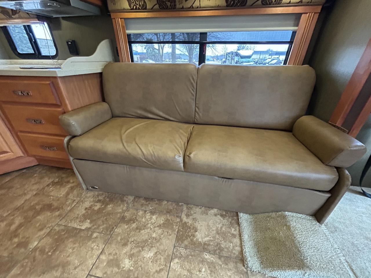 Tiffin Motorhomes, Inc Breeze  2013