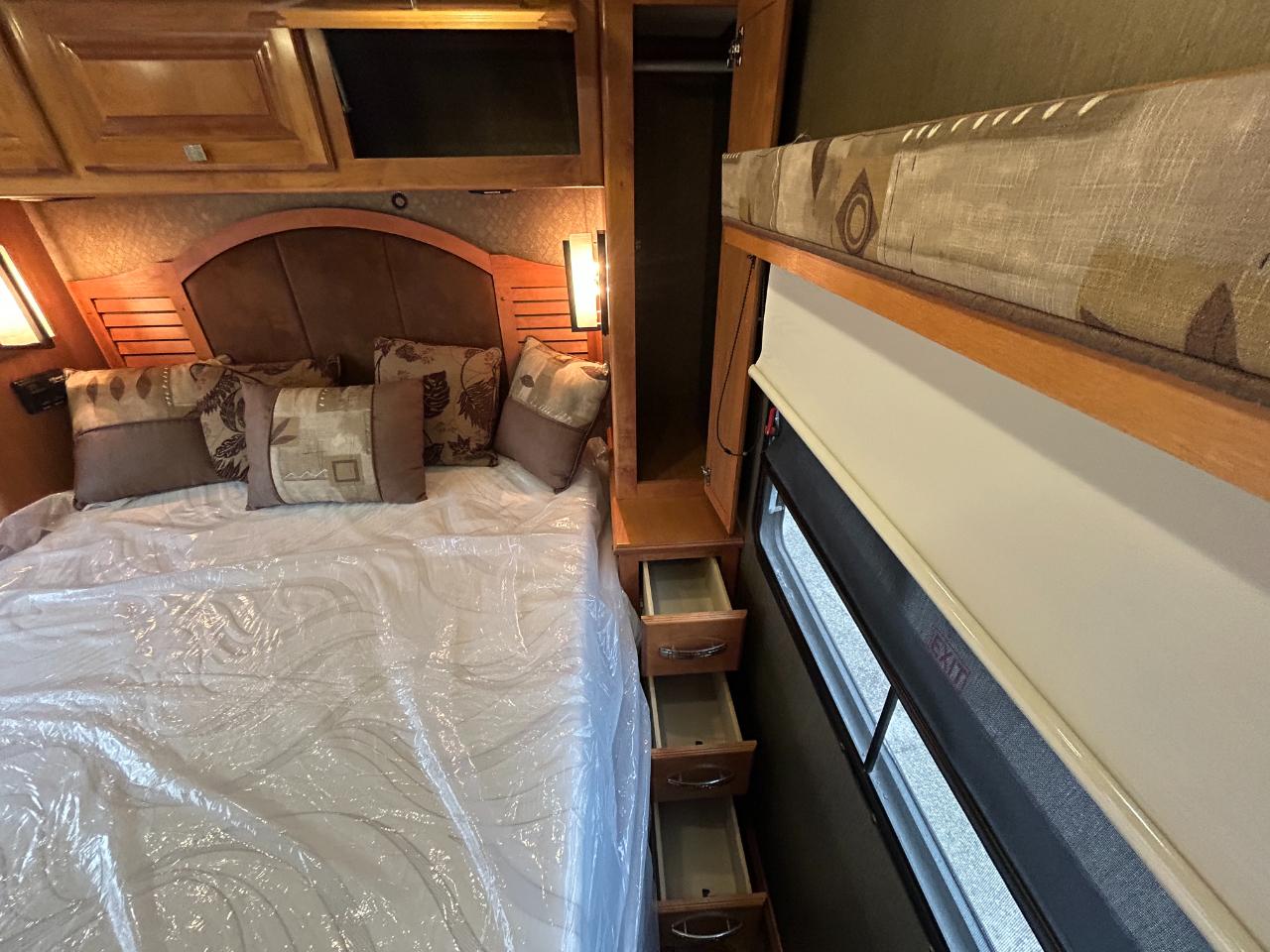 Tiffin Motorhomes, Inc Breeze  2013