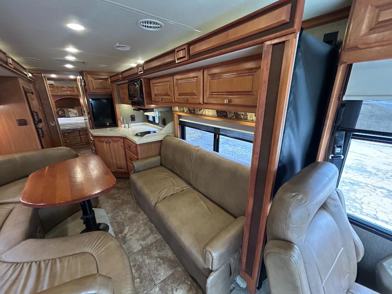 Tiffin Motorhomes, Inc Breeze  2013