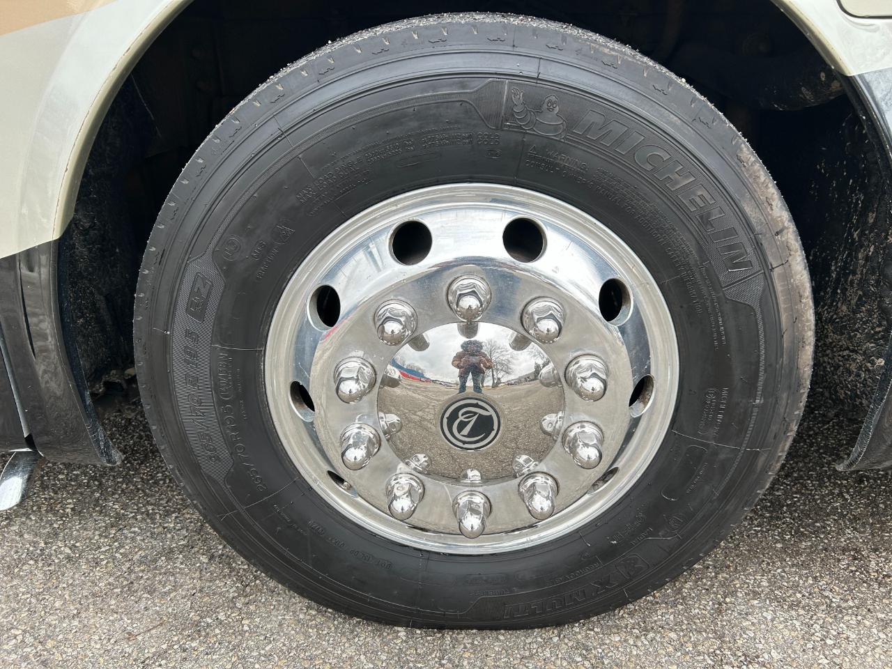 Tiffin Motorhomes, Inc Breeze  2013