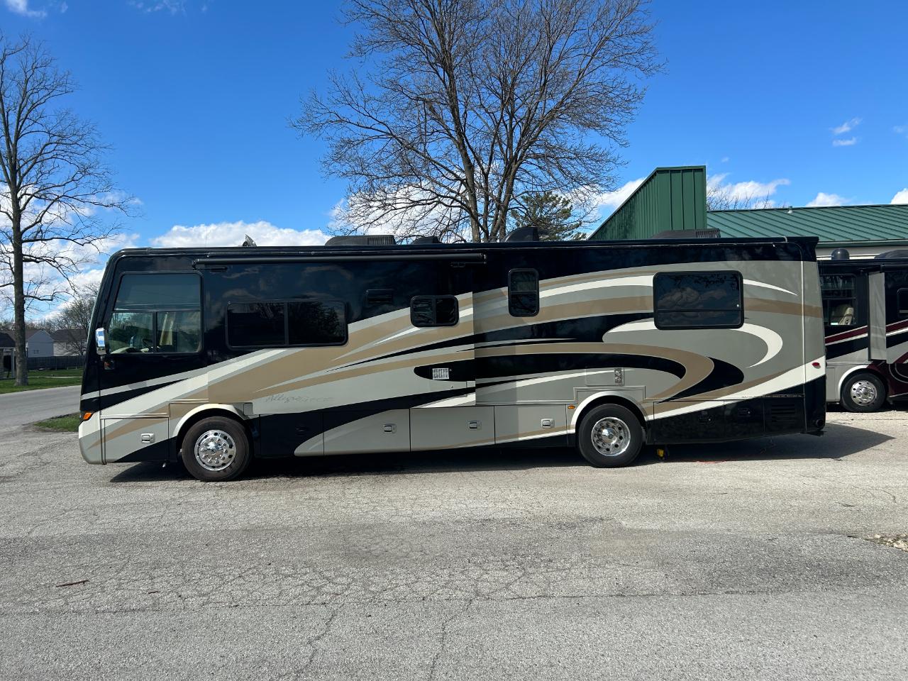 Tiffin Motorhomes, Inc Breeze  2013