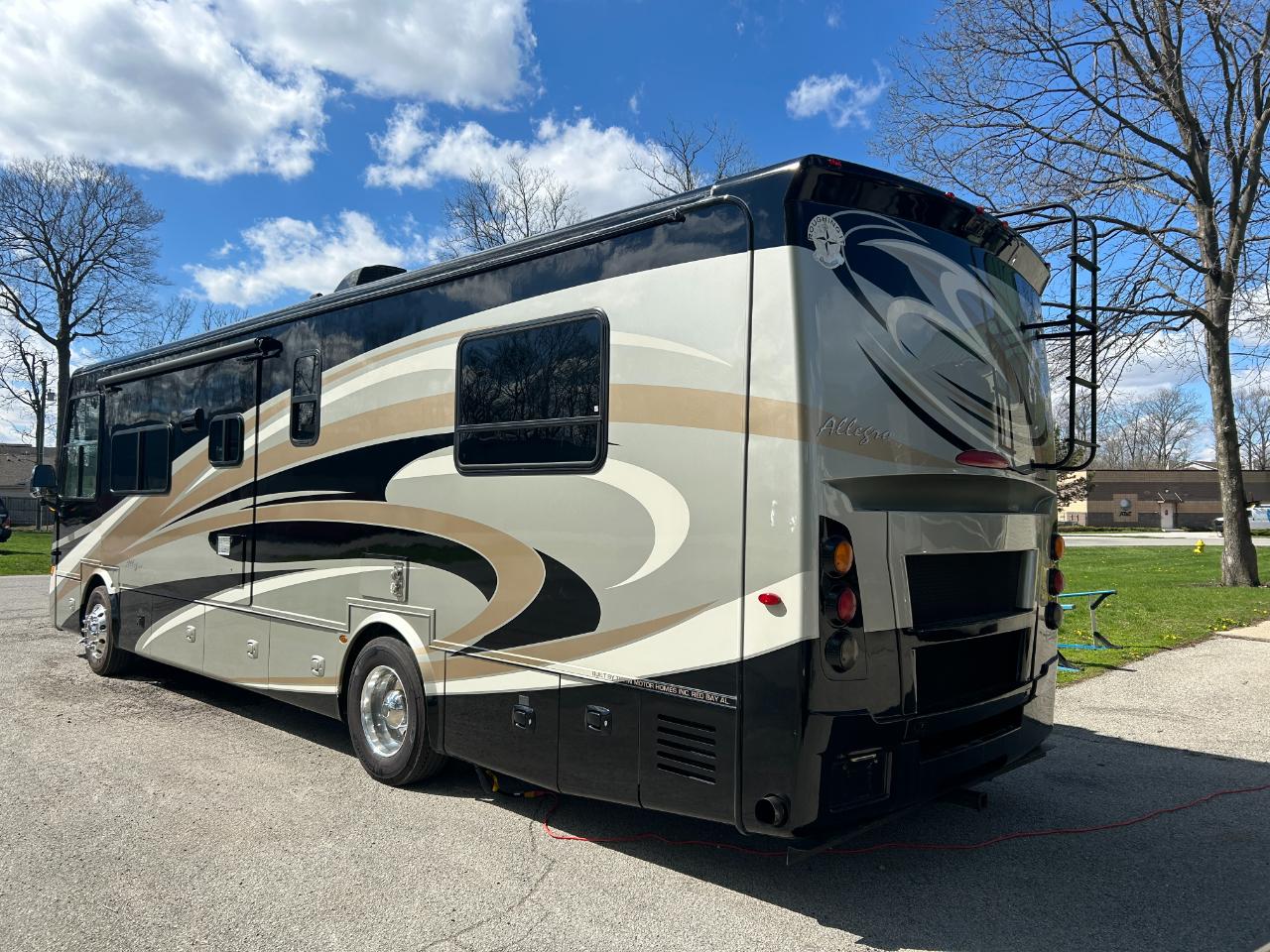 Tiffin Motorhomes, Inc Breeze  2013