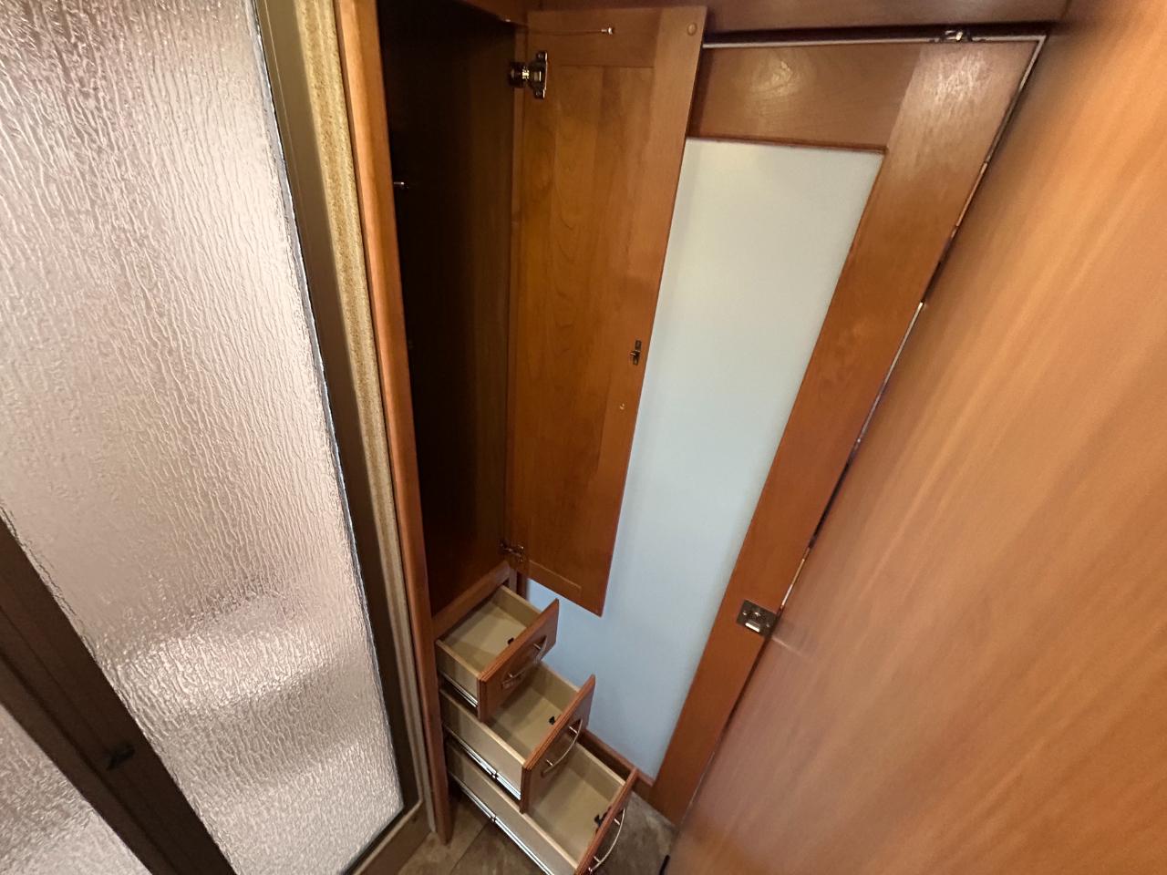 Tiffin Motorhomes, Inc Breeze  2013